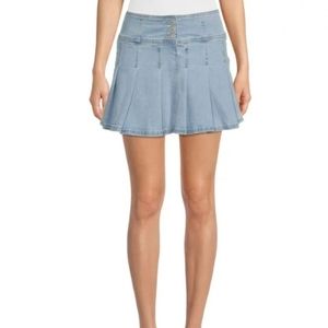 💜5 for 20$💜 No Boundaries Pleated Denim Mini Skirt